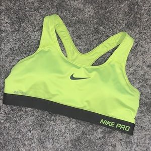 Nike Pro Dri-Fit Sports Bra